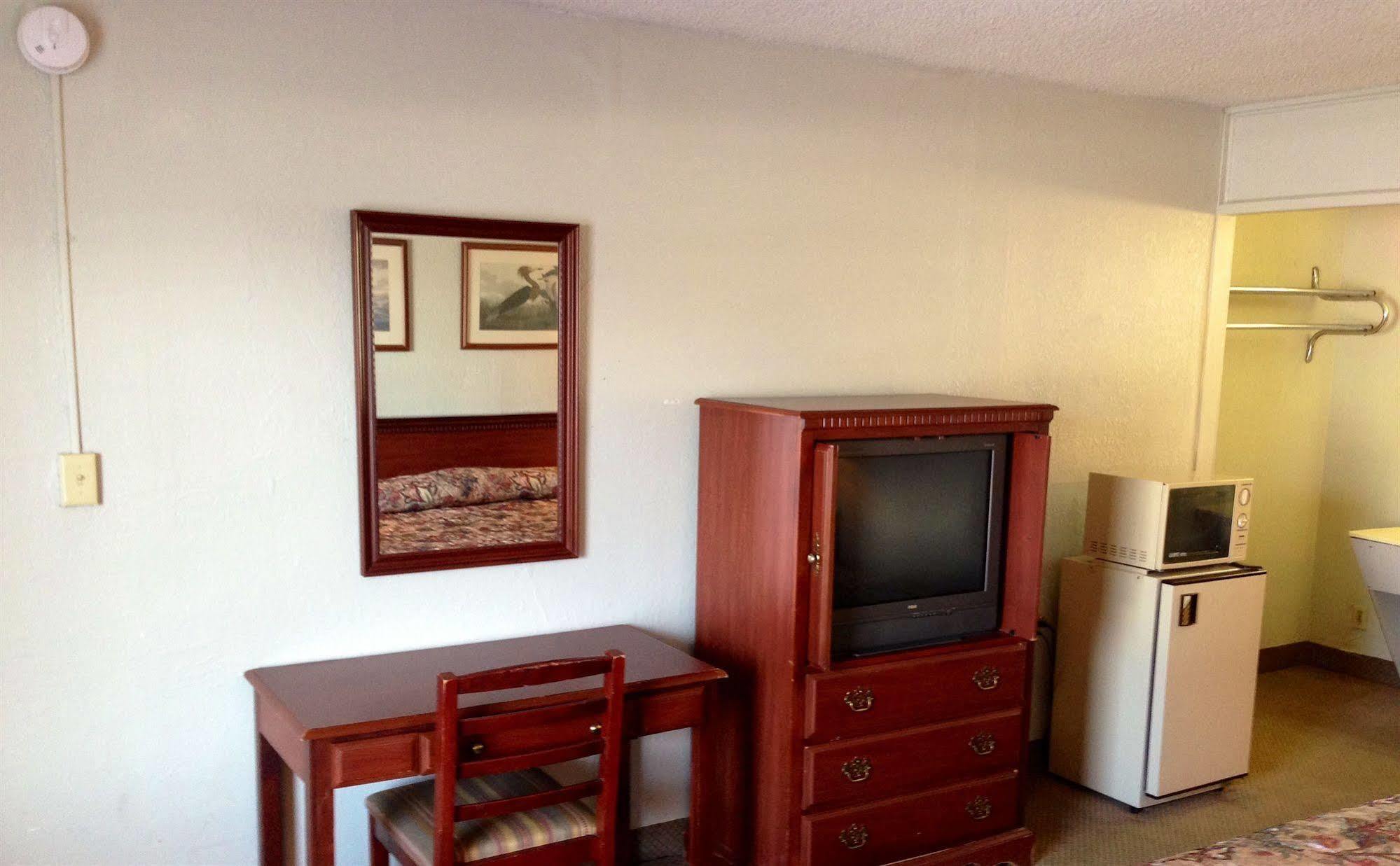 Country Hearth Inn And Suites Падука Екстериор снимка