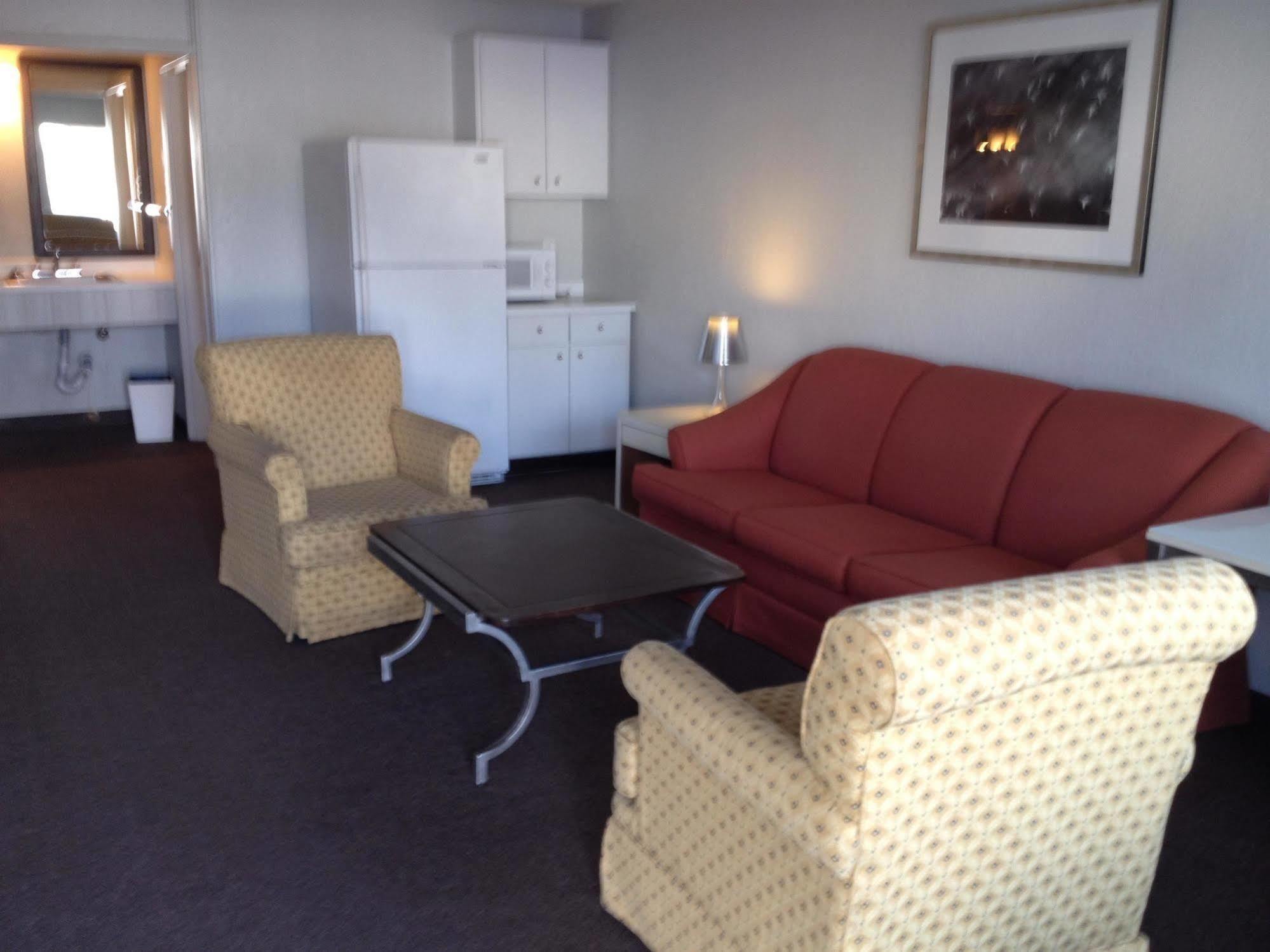 Country Hearth Inn And Suites Падука Екстериор снимка