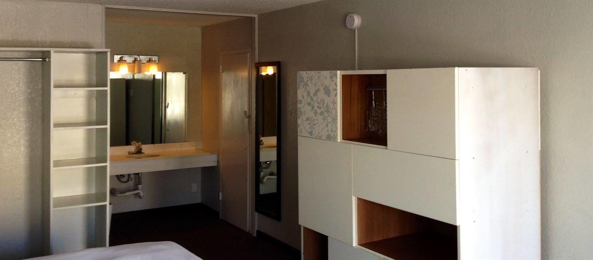 Country Hearth Inn And Suites Падука Екстериор снимка
