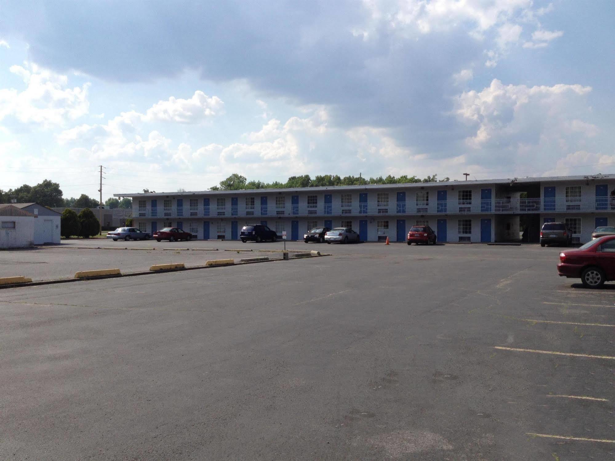 Country Hearth Inn And Suites Падука Екстериор снимка